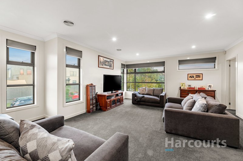 Photo - 50 Grammar Parade, Wantirna VIC 3152 - Image 6