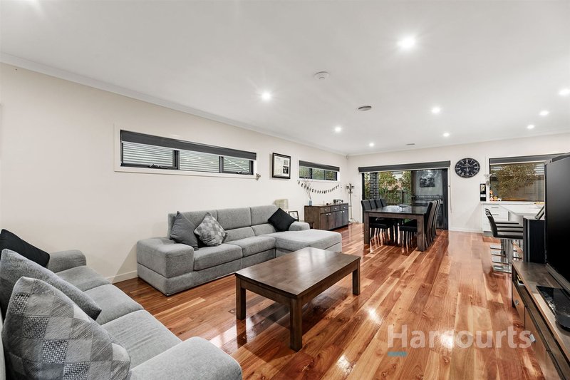 Photo - 50 Grammar Parade, Wantirna VIC 3152 - Image 5