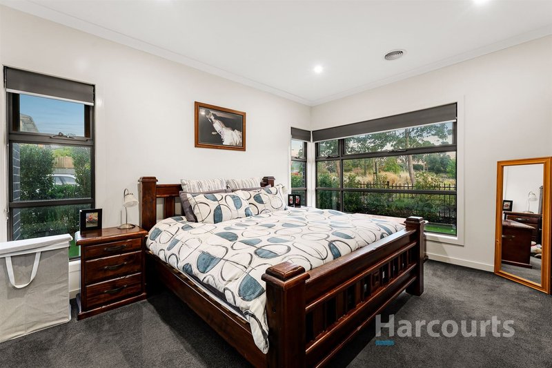 Photo - 50 Grammar Parade, Wantirna VIC 3152 - Image 6