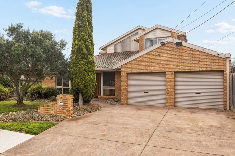 Photo - 50 Greaves Street South, Werribee VIC 3030 - Image 1