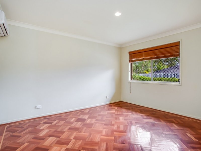 Photo - 50 Greenbank Circuit, Carrara QLD 4211 - Image 9