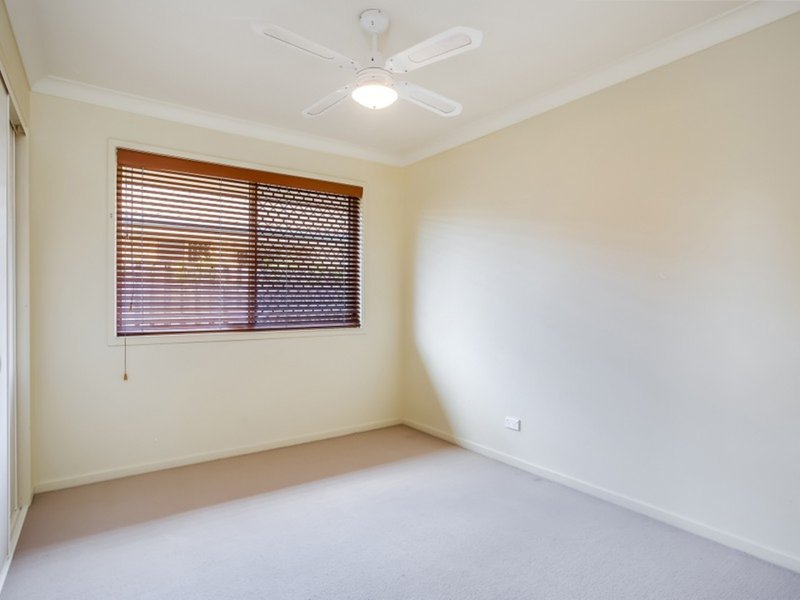 Photo - 50 Greenbank Circuit, Carrara QLD 4211 - Image 11