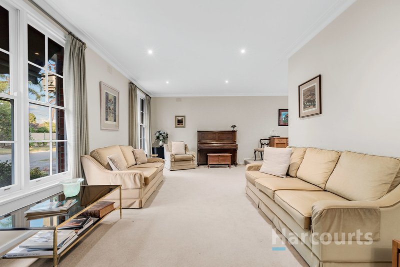 Photo - 50 Greenock Crescent, Wantirna VIC 3152 - Image 5