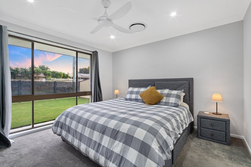 Photo - 50 Grehan Crescent, Mount Warren Park QLD 4207 - Image 9