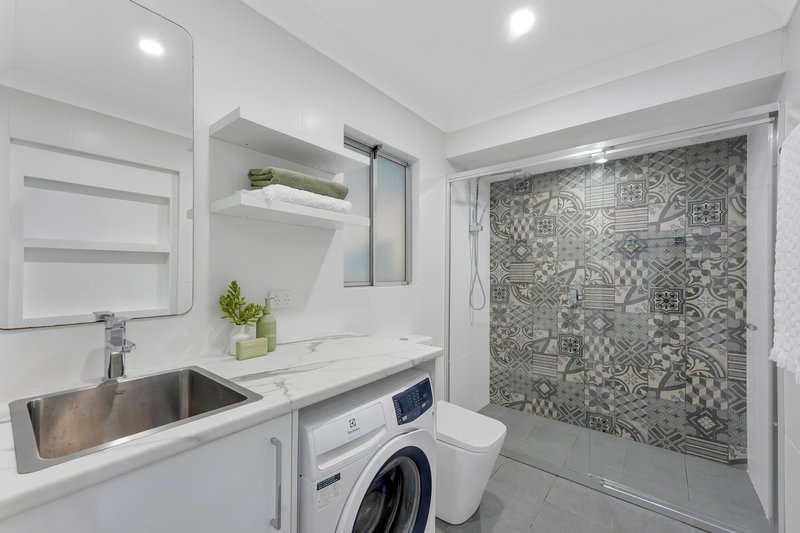 Photo - 50 Grevillia Avenue, Davistown NSW 2251 - Image 13