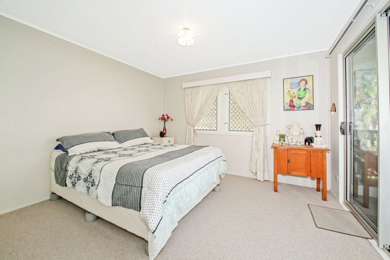 Photo - 50 Griffith Street, Sandgate QLD 4017 - Image 3