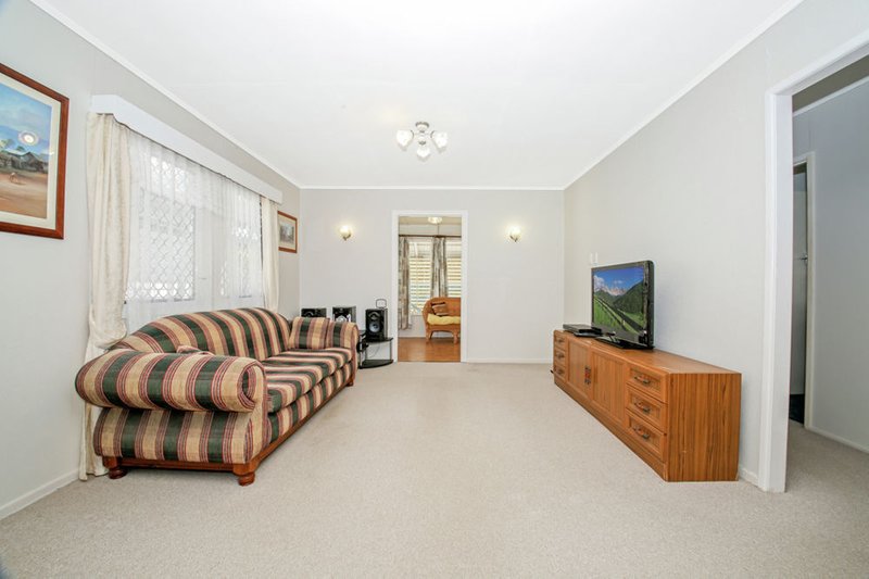 Photo - 50 Griffith Street, Sandgate QLD 4017 - Image 9