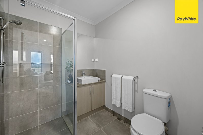 Photo - 50 Guthrie Drive, Melton South VIC 3338 - Image 3