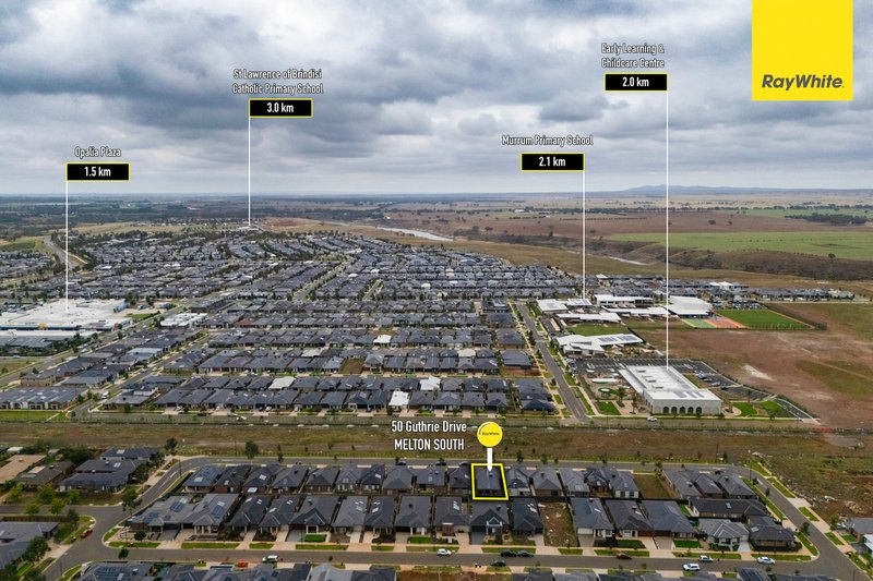 Photo - 50 Guthrie Drive, Melton South VIC 3338 - Image 17