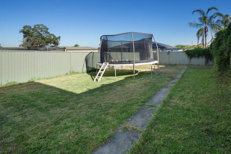 Photo - 50 Hawksview Street, Guildford NSW 2161 - Image 3