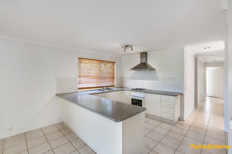 Photo - 50 Herrington Turn, Caroline Springs VIC 3023 - Image 2