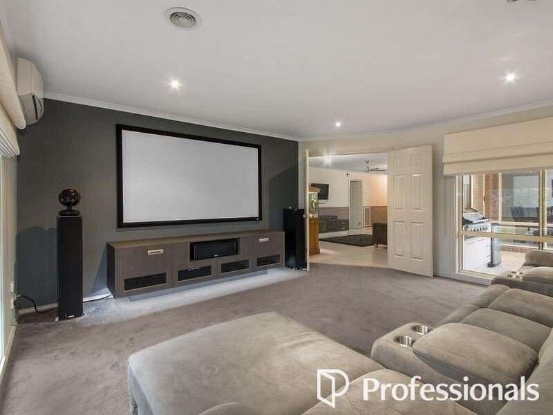 Photo - 50 Honeyeater Grove, Narre Warren VIC 3805 - Image 5