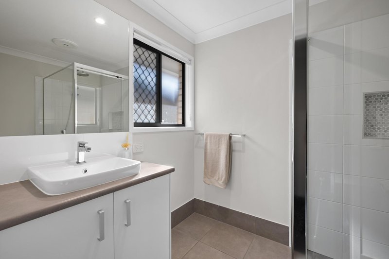 Photo - 50 Joy Chambers Circuit, Ripley QLD 4306 - Image 16
