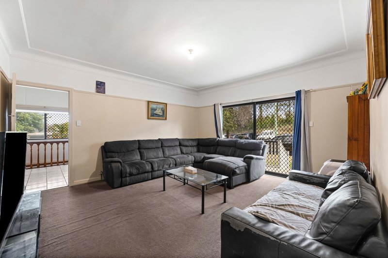 Photo - 50 Joyce Street, South Toowoomba QLD 4350 - Image 4