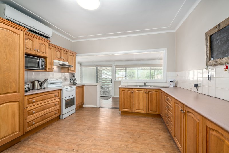 Photo - 50 Kelso Street, Singleton NSW 2330 - Image 2