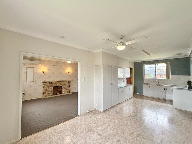 Photo - 50 Kenibea Avenue, Kahibah NSW 2290 - Image 3