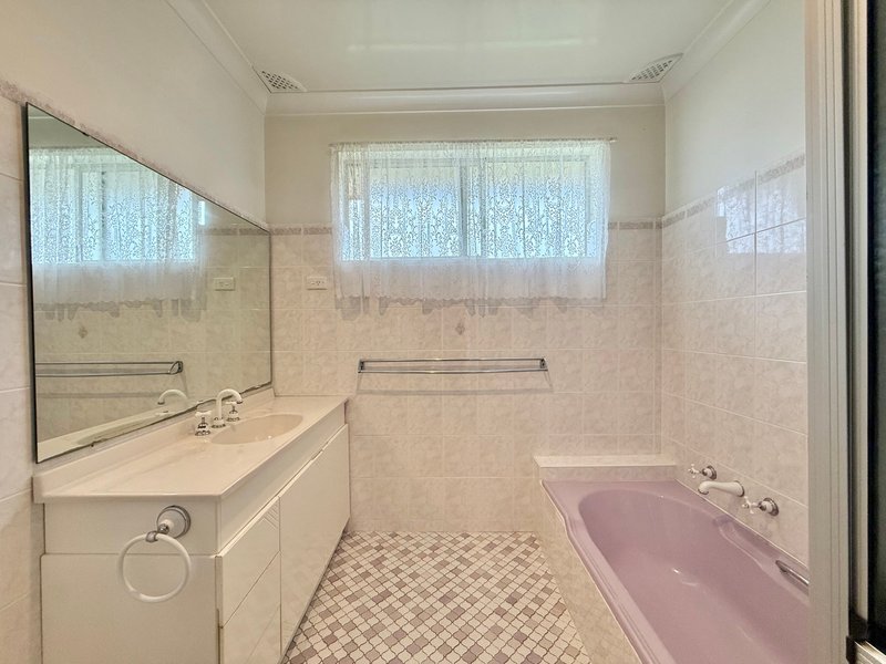 Photo - 50 Kenibea Avenue, Kahibah NSW 2290 - Image 11