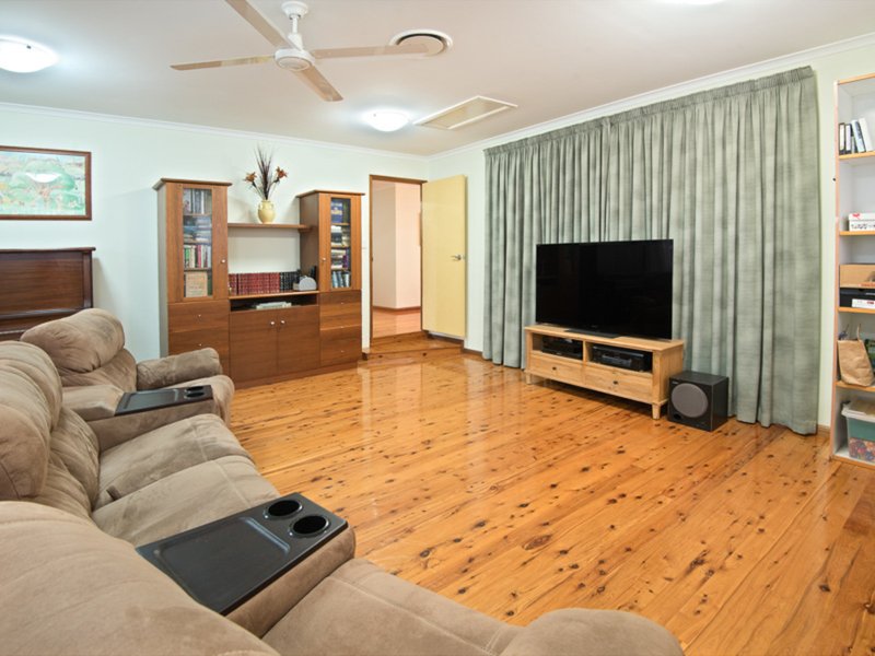 Photo - 50 Kingfisher Street, Albany Creek QLD 4035 - Image 7