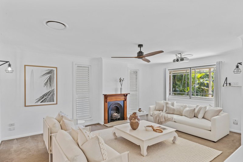 Photo - 50 Lakedge Avenue, Berkeley Vale NSW 2261 - Image 3