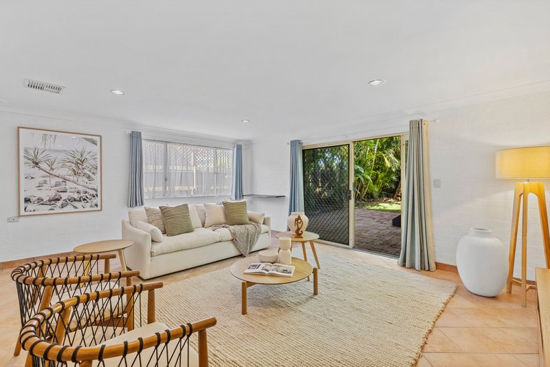 Photo - 50 Lakedge Avenue, Berkeley Vale NSW 2261 - Image 7