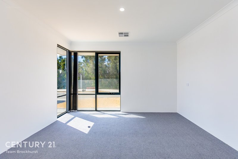 Photo - 50 Lazenby Drive, Byford WA 6122 - Image 3