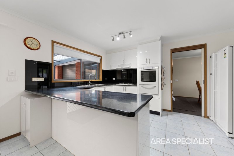 Photo - 50 Leigh Drive, Pakenham VIC 3810 - Image 3