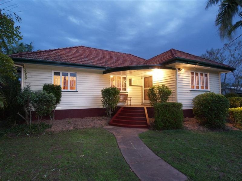 50 Leitchs Rd , Albany Creek QLD 4035