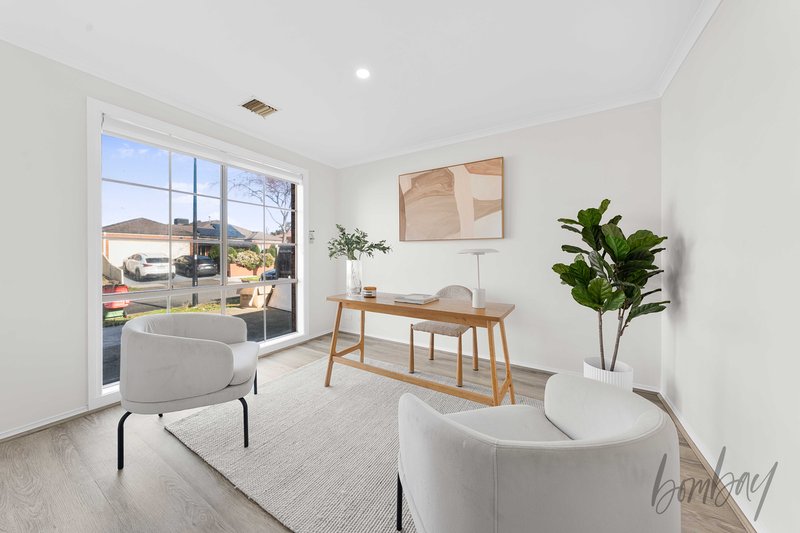 Photo - 50 Limpopa Square, Roxburgh Park VIC 3064 - Image 13