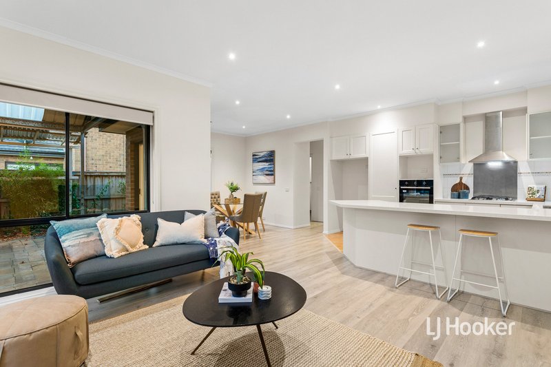 Photo - 50 Lincolnheath Boulevard, Point Cook VIC 3030 - Image 11