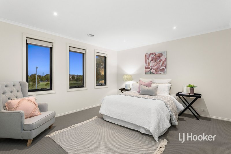 Photo - 50 Lincolnheath Boulevard, Point Cook VIC 3030 - Image 12