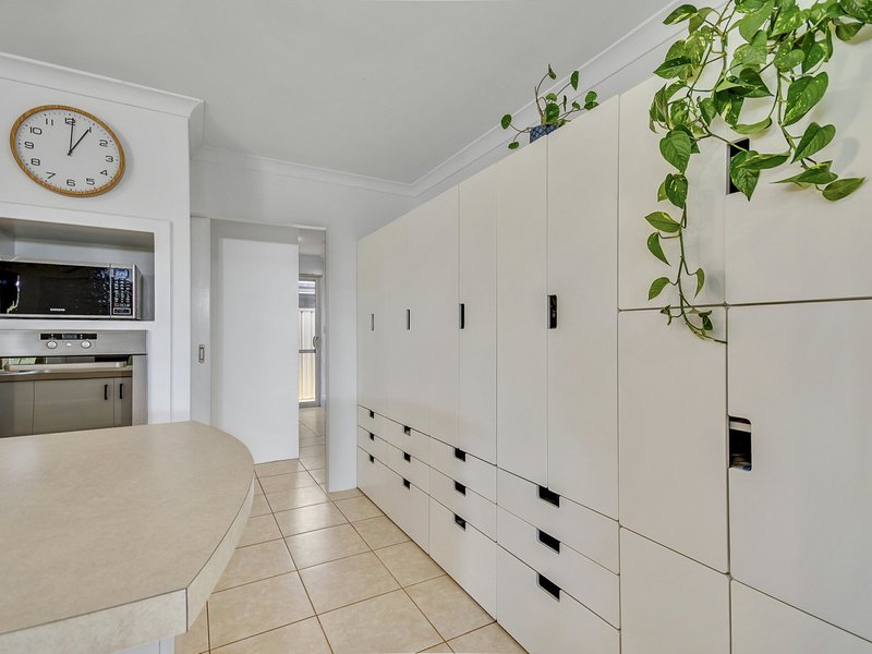 Photo - 50 Litchfield Crescent, Carramar WA 6031 - Image 10