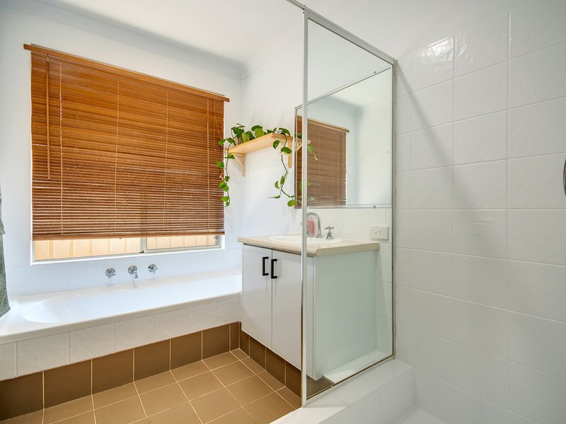 Photo - 50 Litchfield Crescent, Carramar WA 6031 - Image 18