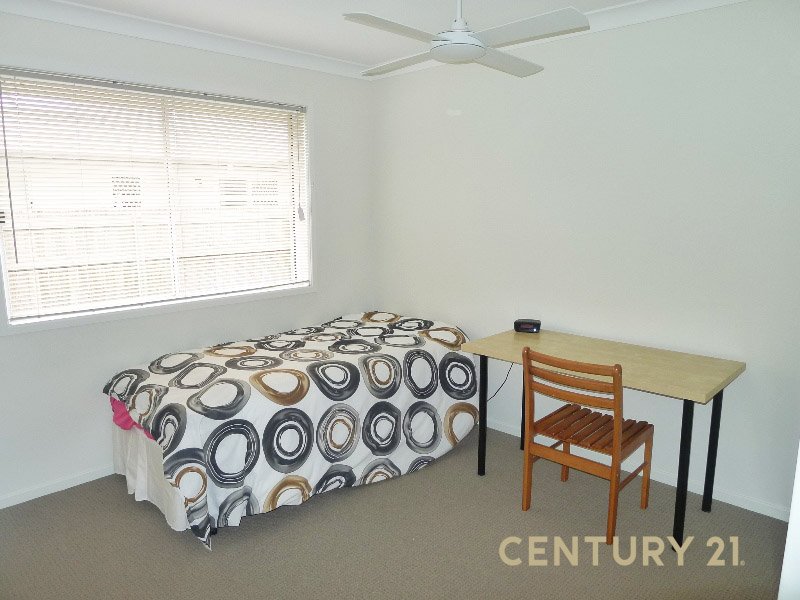 Photo - 50 Lyrebird Crescent, Upper Kedron QLD 4055 - Image 10