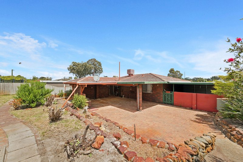 Photo - 50 Lyrebird Way, Thornlie WA 6108 - Image 16