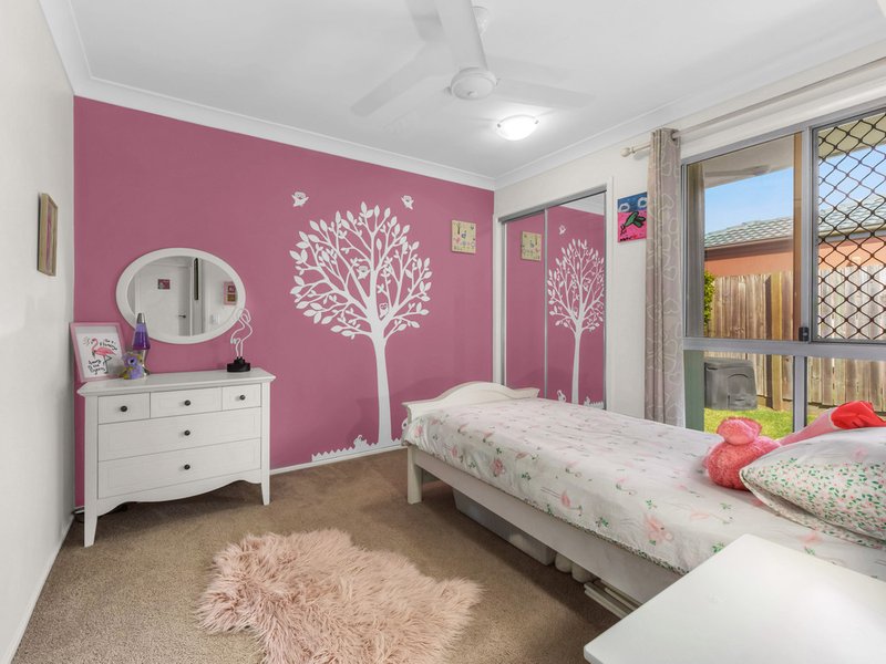 Photo - 50 Macaranga Crescent, Carseldine QLD 4034 - Image 13