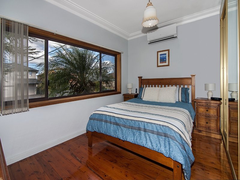 Photo - 50 Mackinnon Avenue, Padstow NSW 2211 - Image 4