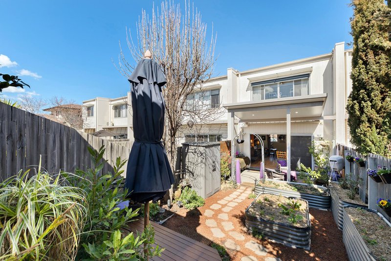 Photo - 50 Manning Clark Crescent, Franklin ACT 2913 - Image 7