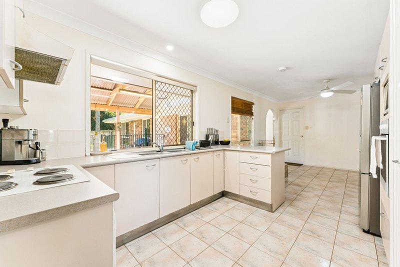 Photo - 50 Marwood Street, Belmont QLD 4153 - Image 6