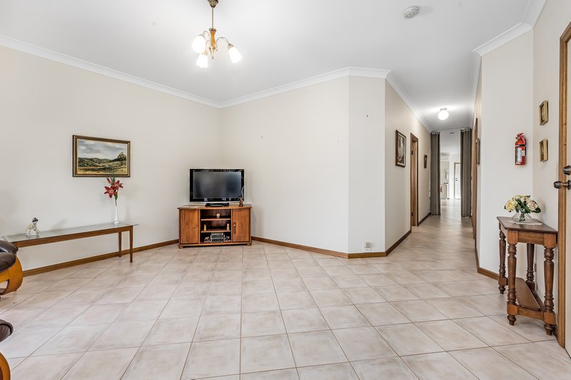 Photo - 50 Matthew Flinders Drive, Encounter Bay SA 5211 - Image 3