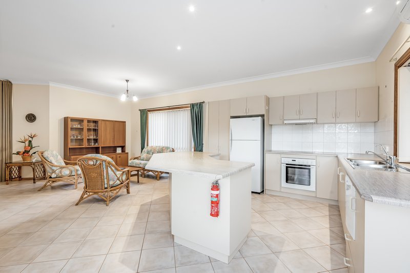 Photo - 50 Matthew Flinders Drive, Encounter Bay SA 5211 - Image 6