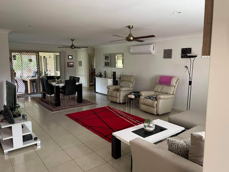 Photo - 50 Mayes Circuit, Caboolture QLD 4510 - Image 2