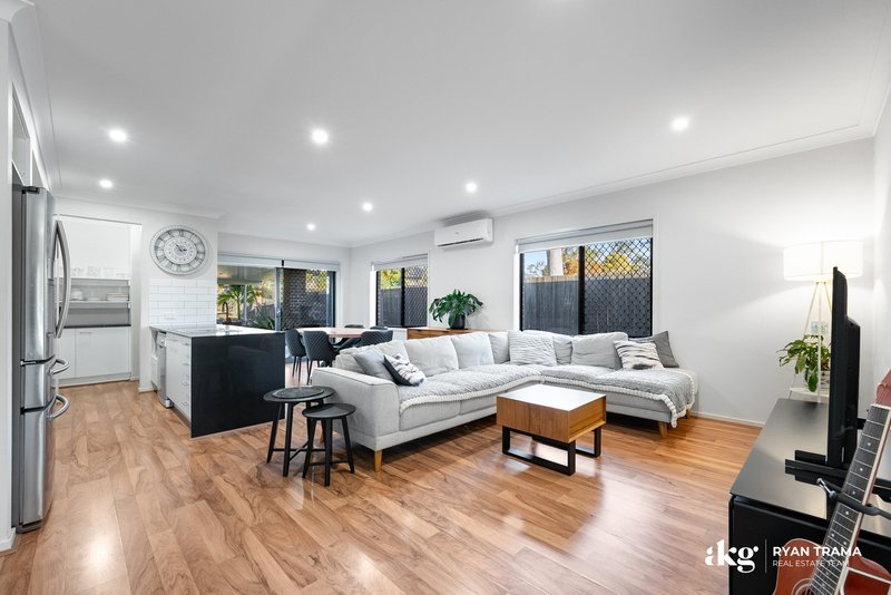 Photo - 50 Mount Huntley Street, Park Ridge QLD 4125 - Image 8