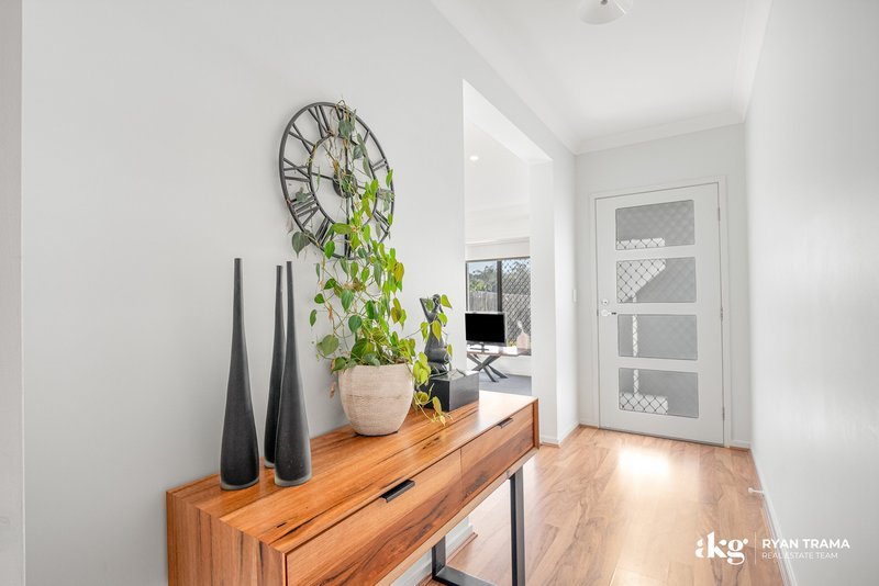 Photo - 50 Mount Huntley Street, Park Ridge QLD 4125 - Image 15