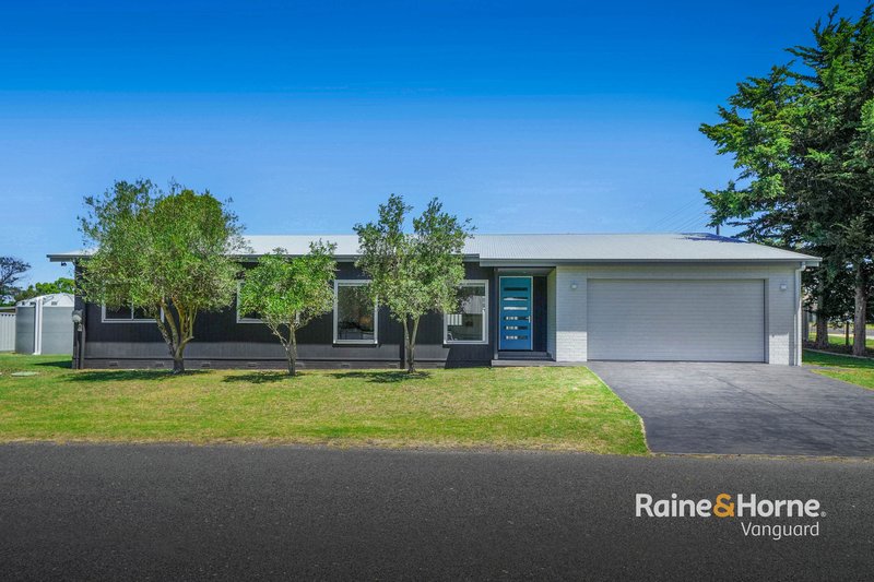 Photo - 50 National Park Road, Loch Sport VIC 3851 - Image 2