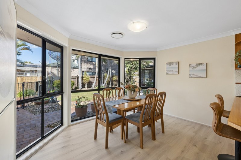 Photo - 50 Ontario Crescent, Parkinson QLD 4115 - Image 12