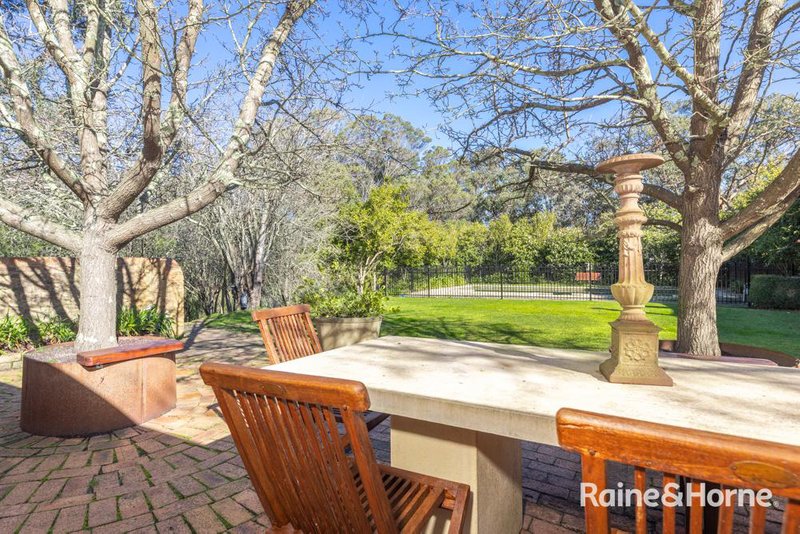 Photo - 50 Outawood Rise, Gisborne VIC 3437 - Image 18