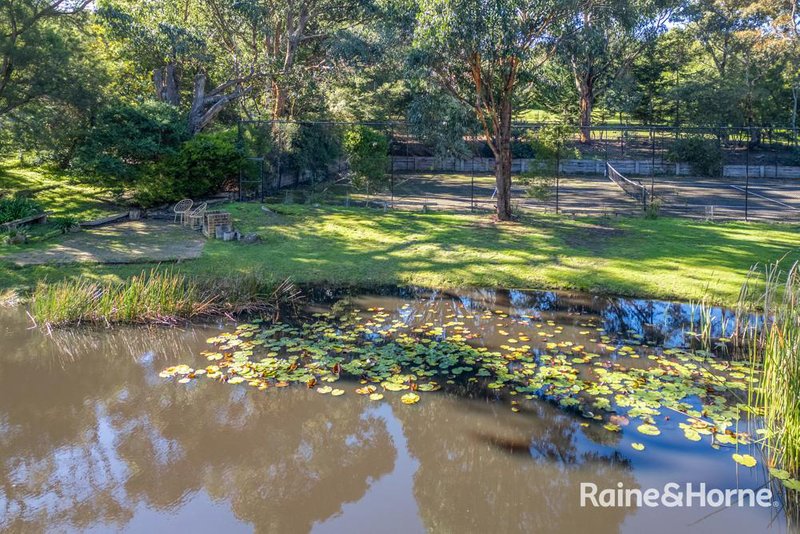 Photo - 50 Outawood Rise, Gisborne VIC 3437 - Image 25