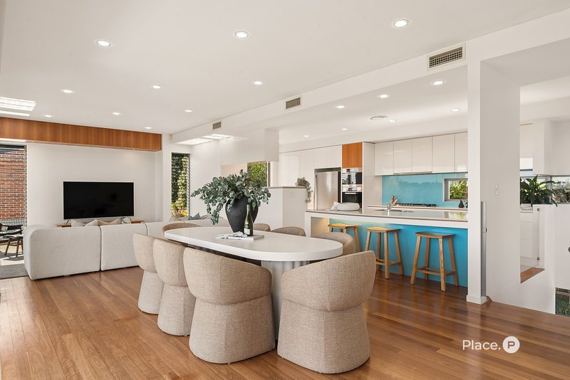 Photo - 50 Palm Avenue, Holland Park West QLD 4121 - Image 7