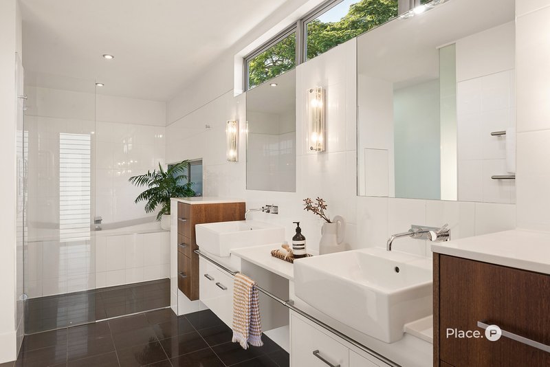 Photo - 50 Palm Avenue, Holland Park West QLD 4121 - Image 15