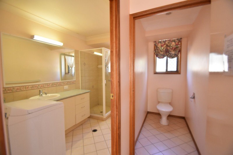 Photo - 50 Panorama Drive (Granny Flat) , Glenvale QLD 4350 - Image 10